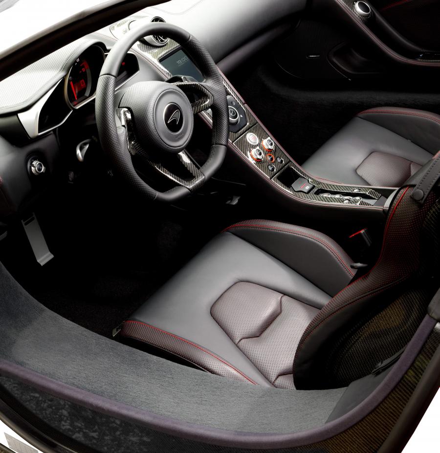  McLaren MP4-12C 2013 года  (фото 2 из 7)